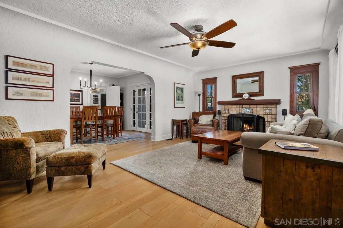 5151 Hastings Road San Diego, CA 92116 - Photo 5 of 30