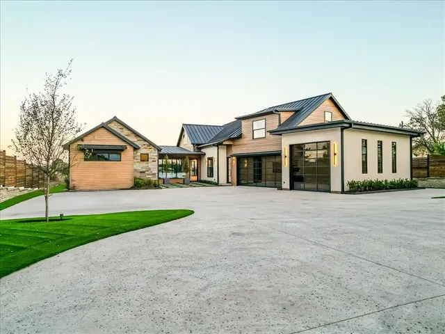 a view of a house with a swimming pool