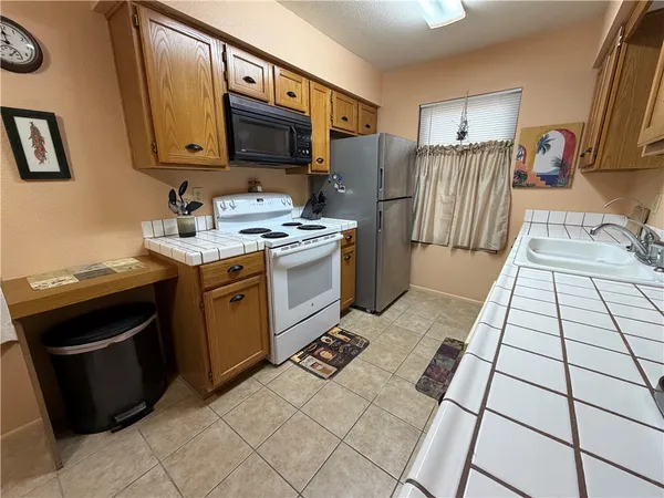$1,149 | 1280 Mohave Drive, Unit 25, Bullhead City, AZ 86442