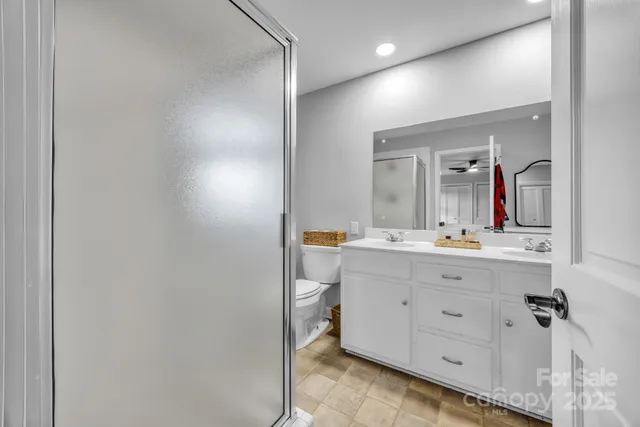 $479,900 | 651 25th Avenue Northwest, Hickory, NC 28601