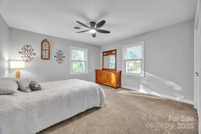 $479,900 | 651 25th Avenue Northwest, Hickory, NC 28601