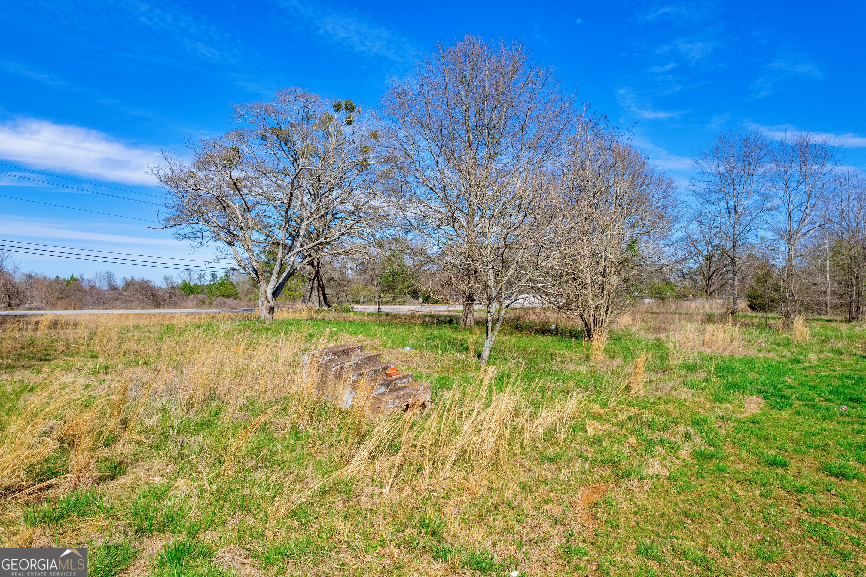 526 Madison Street Commerce, GA 30529 - Photo 5 of 23 a view of lake view
