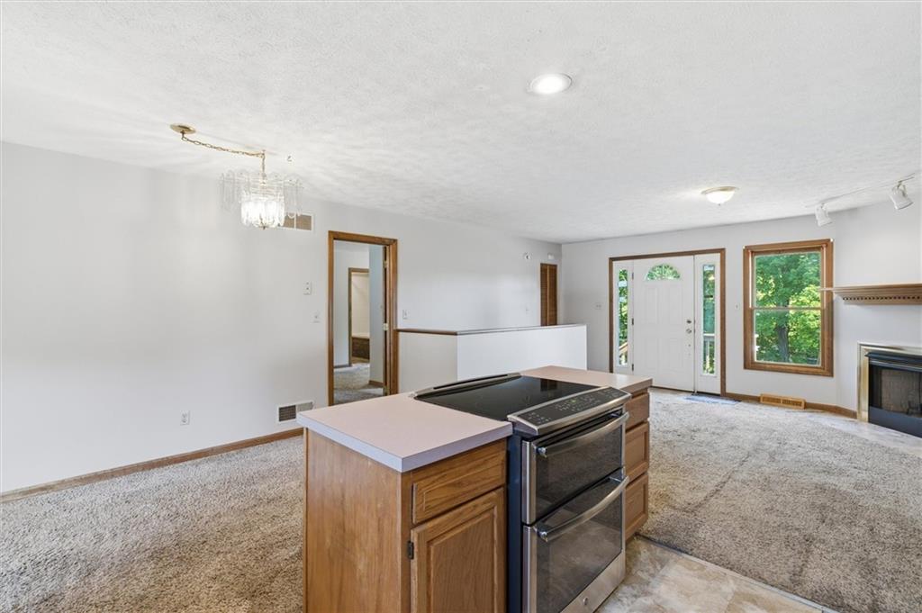 1015 Cliff Mine Road Imperial, PA 15126 - Photo 11 of 46 Gallery Image 11