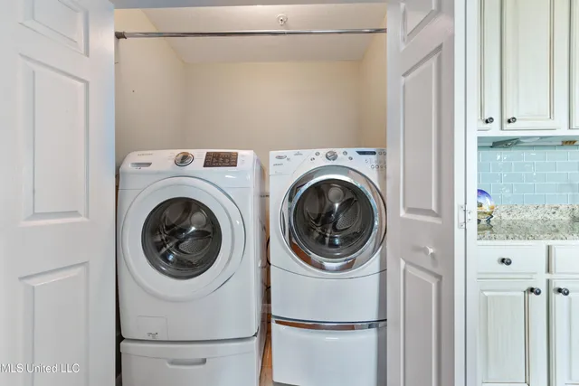 $480,000 | 2230 Beach Drive, Unit 908, Gulfport, MS 39507