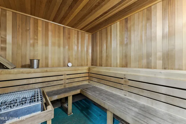 $480,000 | 2230 Beach Drive, Unit 908, Gulfport, MS 39507