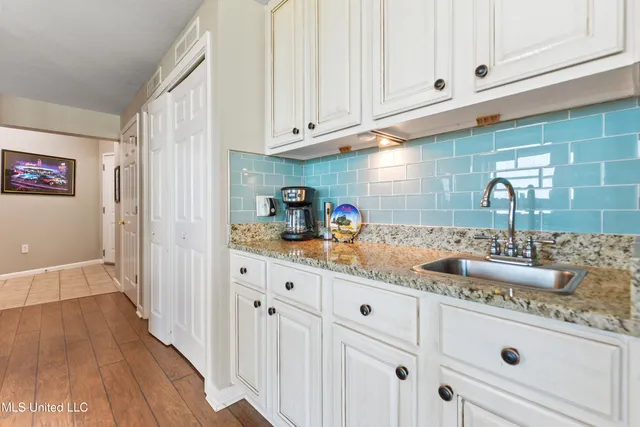 $480,000 | 2230 Beach Drive, Unit 908, Gulfport, MS 39507