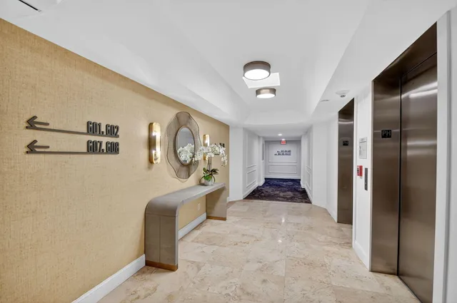 a view of a multi story building