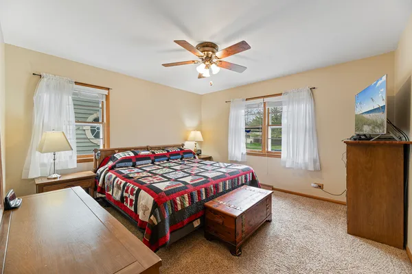$449,000 | 1129 Osterman Avenue, Deerfield, IL 60015