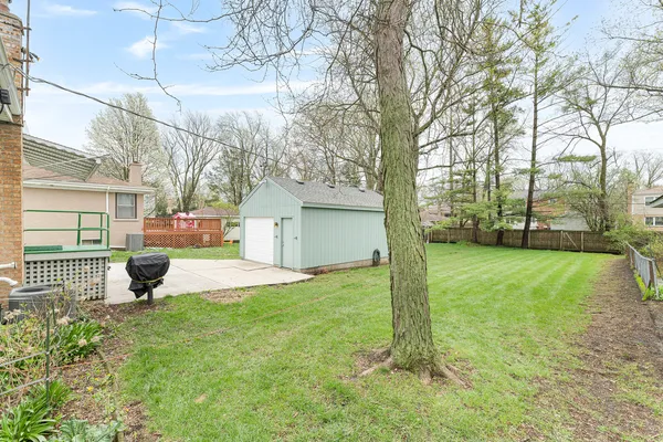 $449,000 | 1129 Osterman Avenue, Deerfield, IL 60015