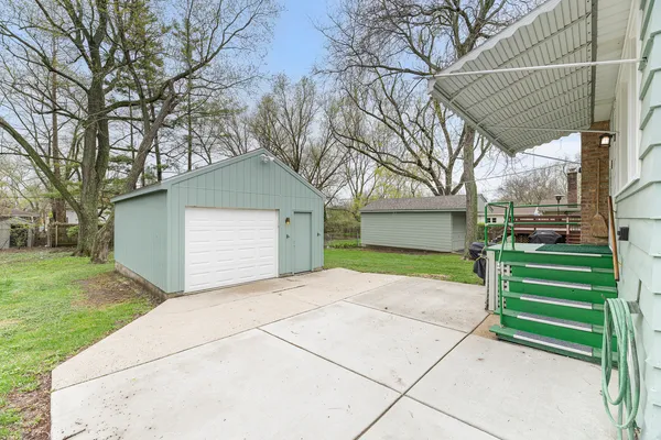 $449,000 | 1129 Osterman Avenue, Deerfield, IL 60015