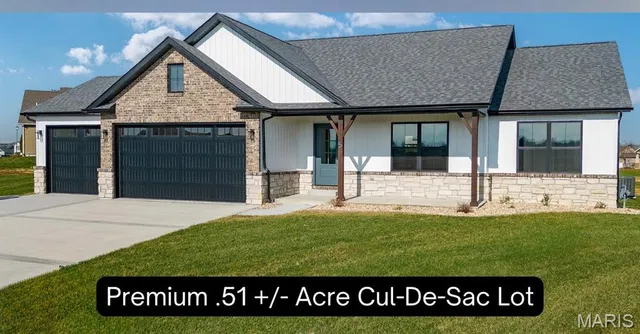 $497,800 | 5 Grant Court, Troy, IL 62294