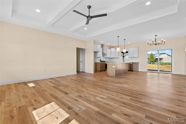 $487,800 | 5 Grant Court, Troy, IL 62294