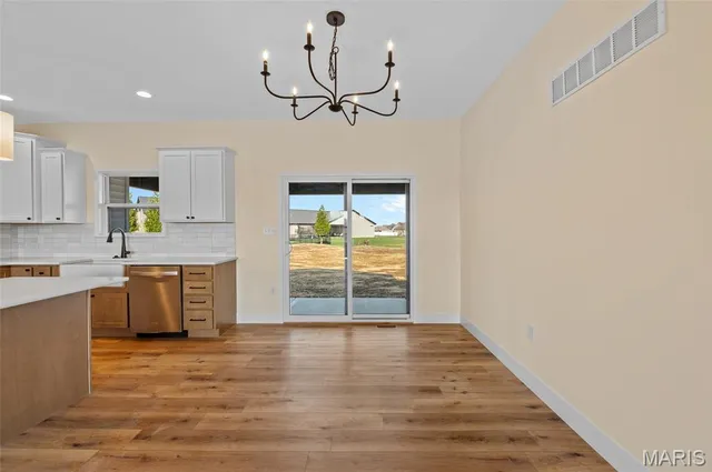 $487,800 | 5 Grant Court, Troy, IL 62294