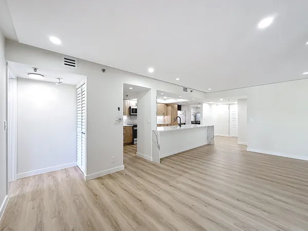 $3,200 | 955 Egret Circle, Unit 207, Delray Beach, FL 33444