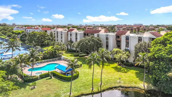 $3,200 | 955 Egret Circle, Unit 207, Delray Beach, FL 33444