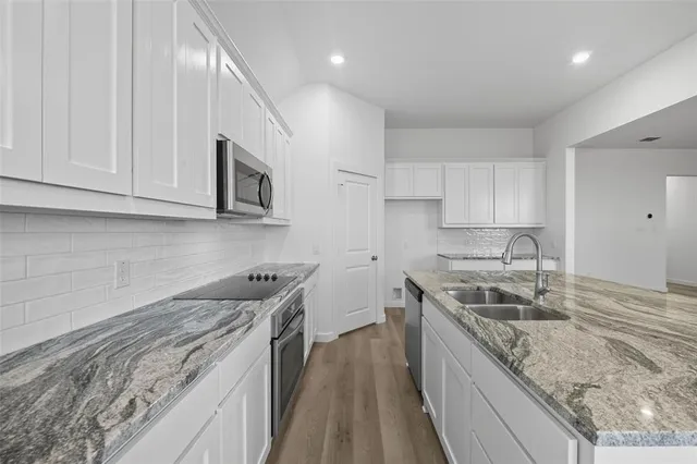 $458,392 | 144 Loveta Lane, Boyd, TX 76023