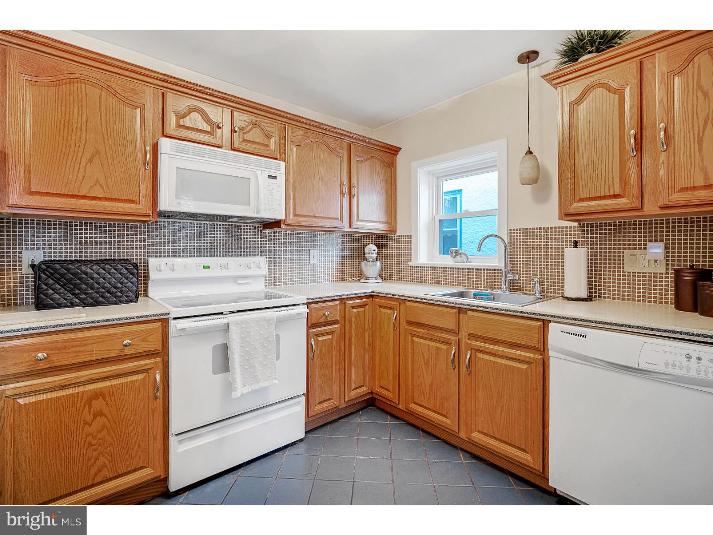 30 West Mill Road Flourtown, PA 19031 - Photo 11 of 25