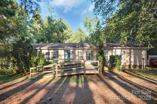 $189,900 | 122 Cicero Lane, Lawndale, NC 28090