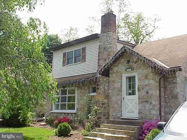 216 York Road Carlisle, PA 17013 - Photo 1 of 12 Gallery Image 1