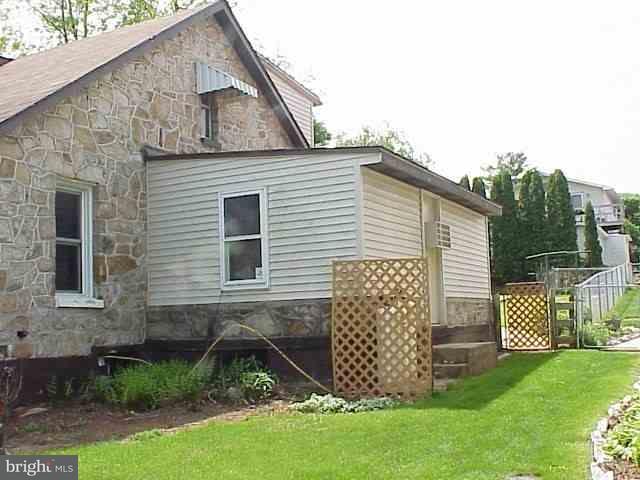 216 York Road Carlisle, PA 17013 - Photo 4 of 12 Gallery Image 4