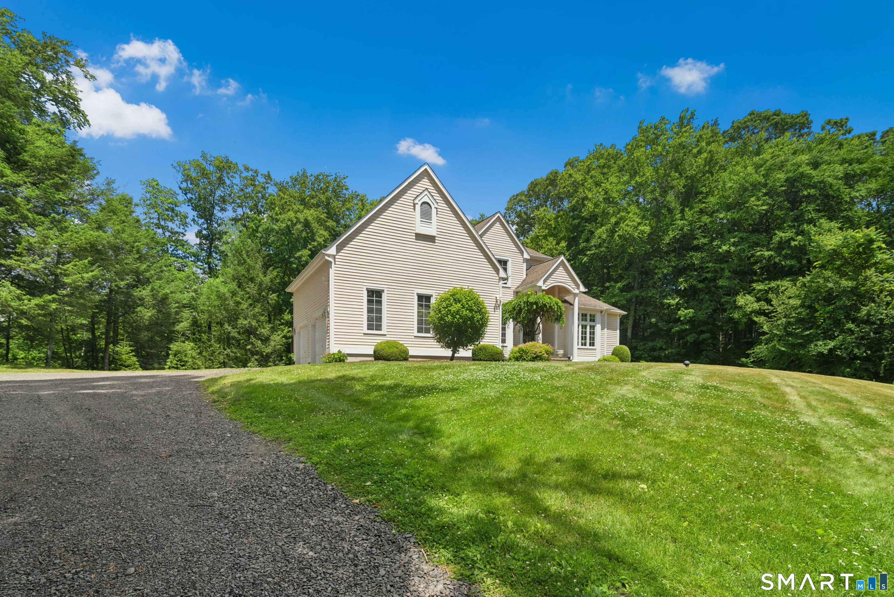 17 D Butterfield Road Newtown, CT 06470 - Photo 3 of 34