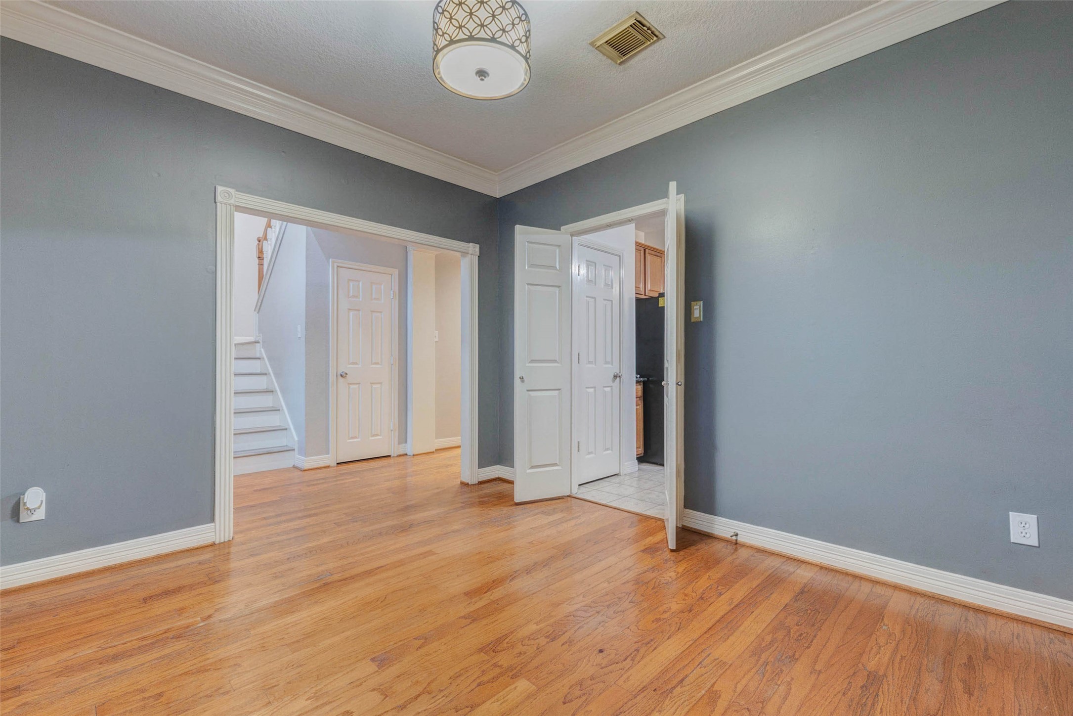 1723 Park Ridge Drive Katy, TX 77450 - Photo 12 of 28 FORMAL DINING