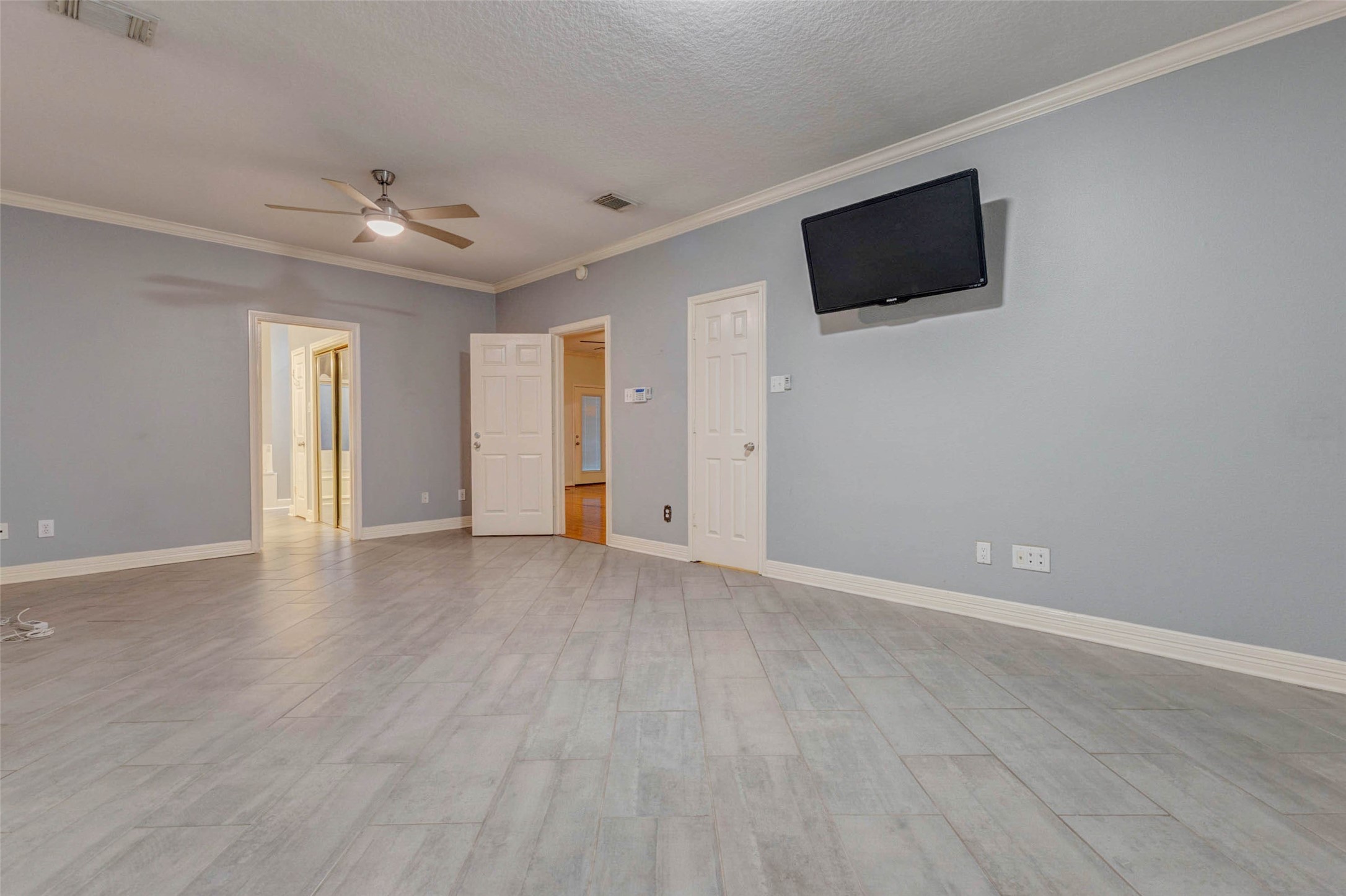 1723 Park Ridge Drive Katy, TX 77450 - Photo 15 of 28 PRIMARY BEDROOM