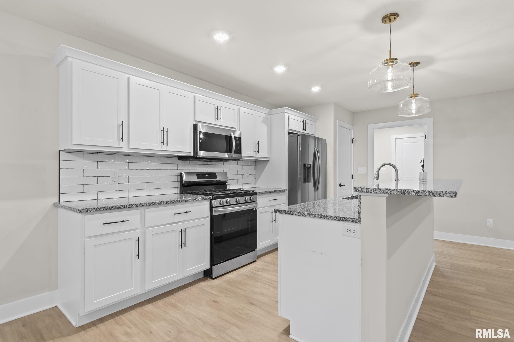 3704 Westgate Drive Springfield, IL 62711 - Photo 10 of 35