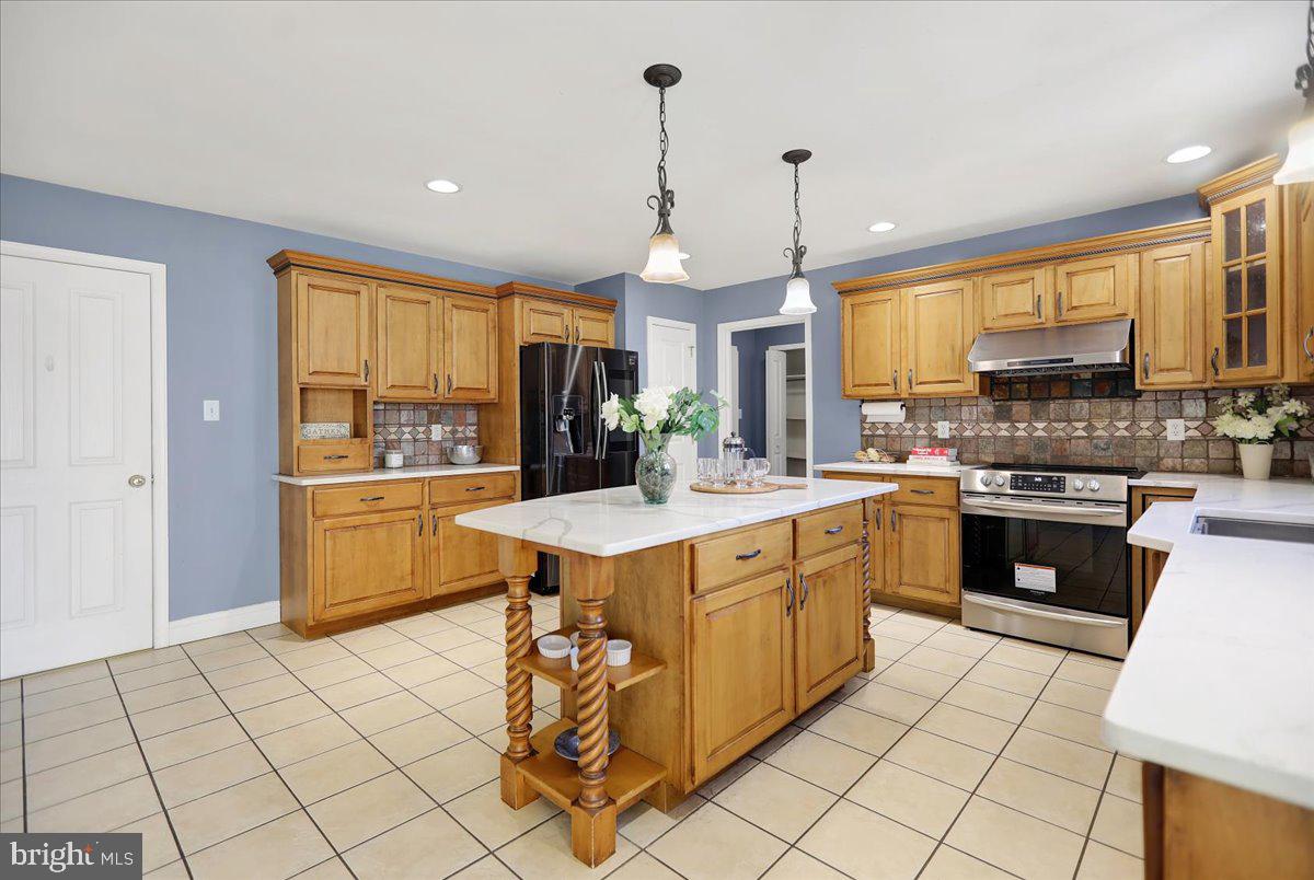 28 Hettinger Road West Lawn, PA 19609 - Photo 6 of 57 Gallery Image 6