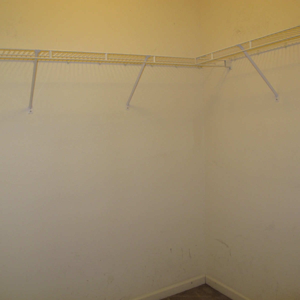 814 Springwater Road Kokomo, IN 46902 - Photo 12 of 16