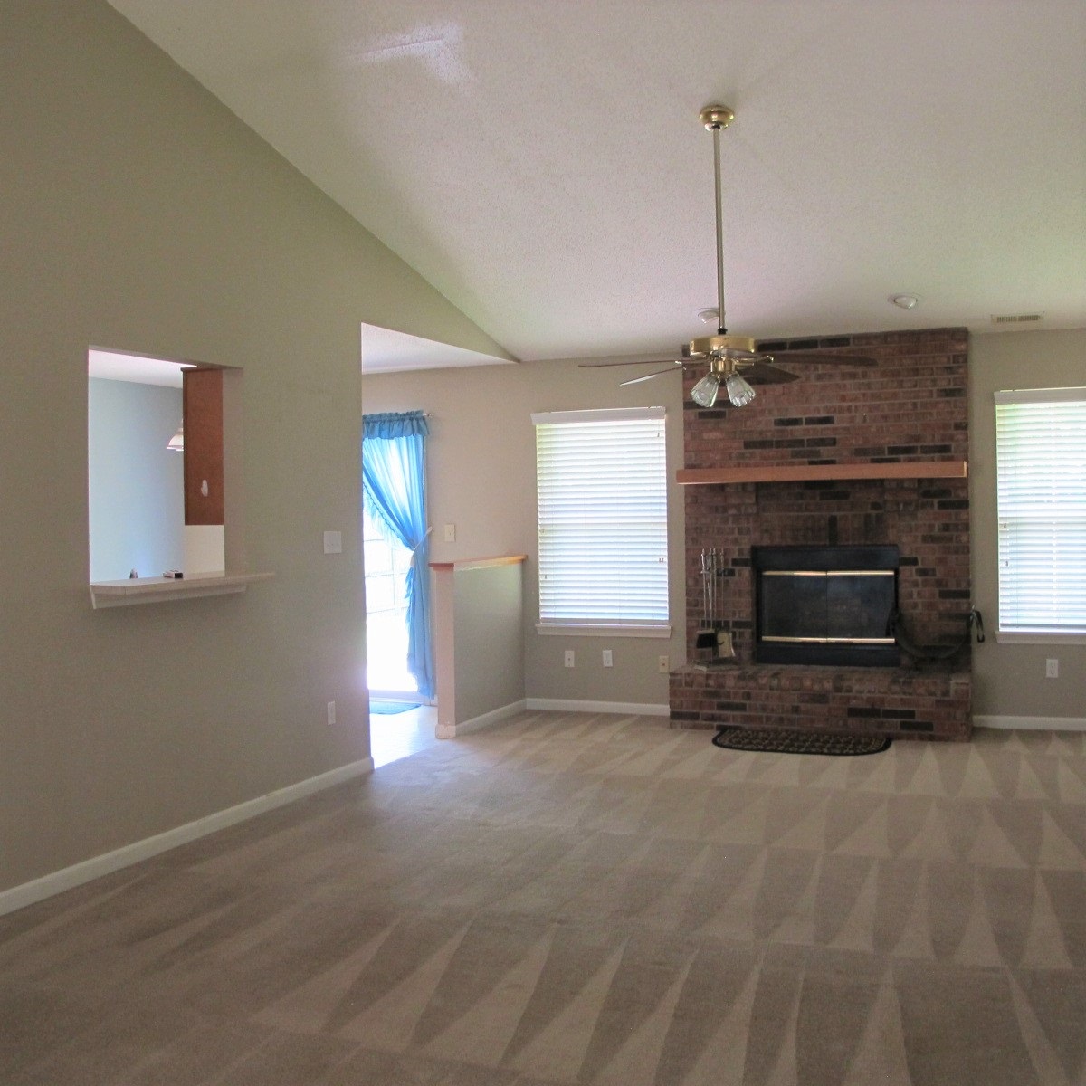 814 Springwater Road Kokomo, IN 46902 - Photo 4 of 16