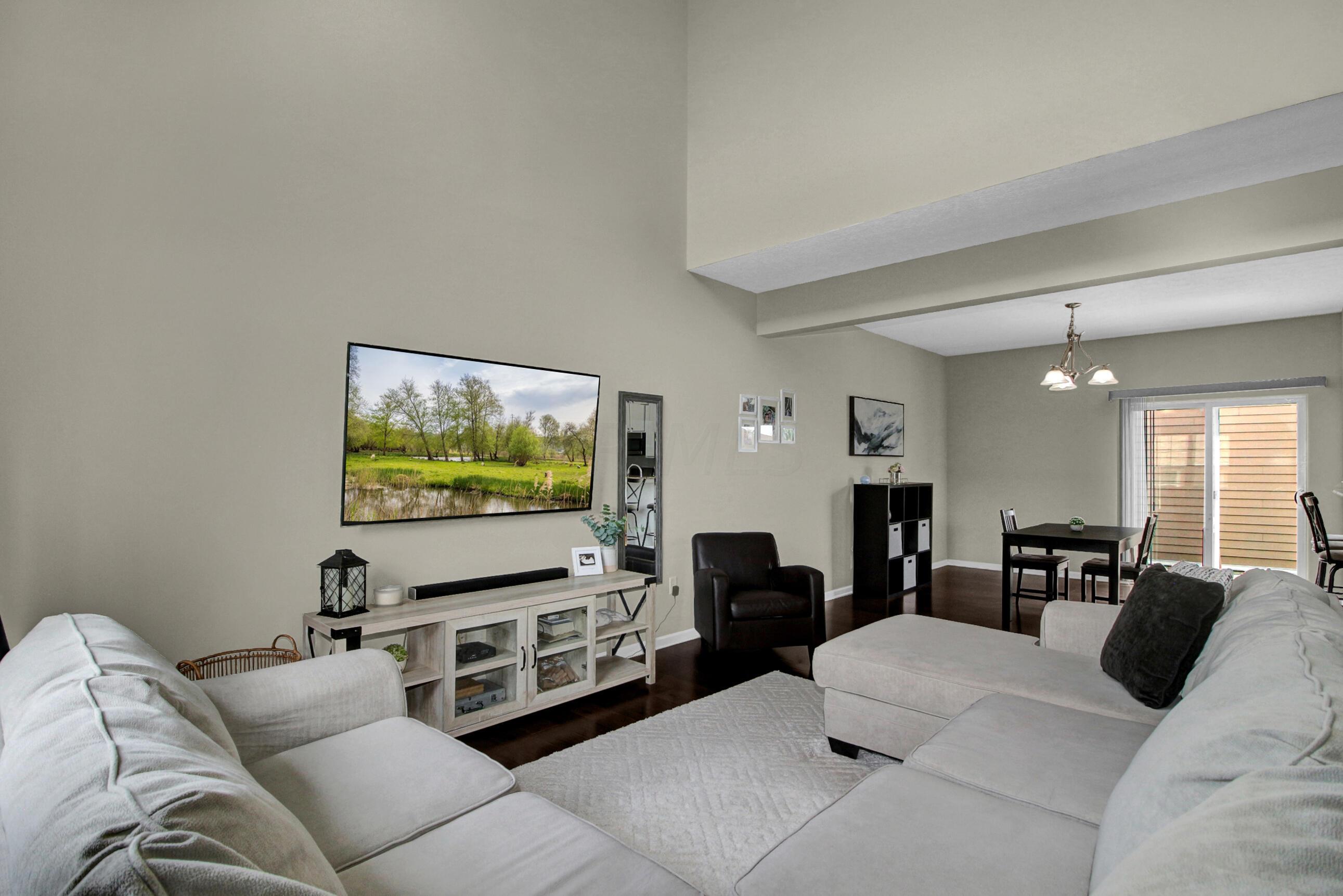 8008 Ravine Run Lane, Unit 8008 Columbus, OH 43235 - Photo 4 of 30 B