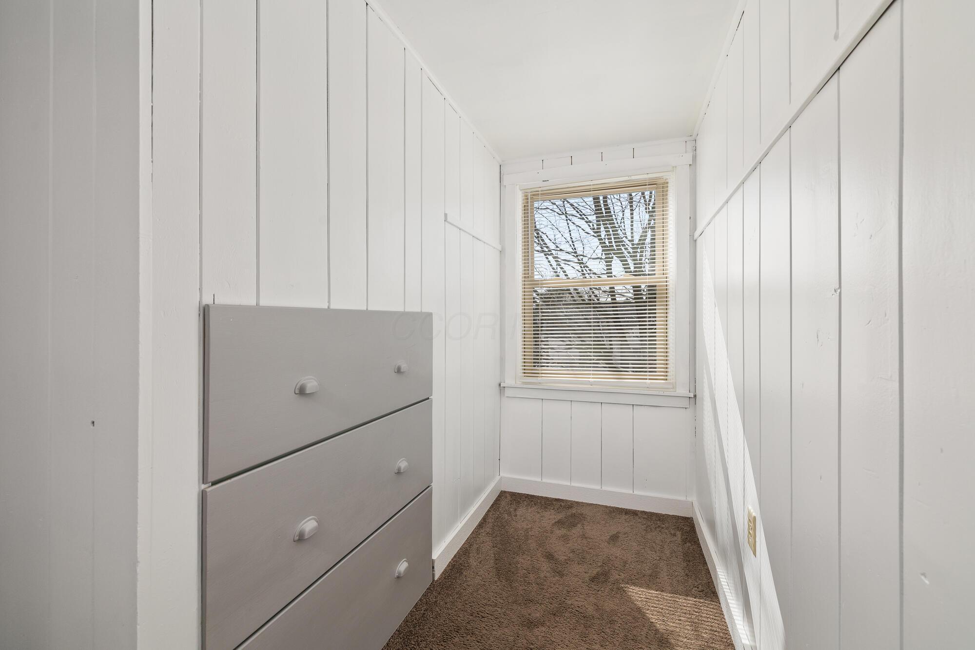 299 Taylor Road Mansfield, OH 44903 - Photo 18 of 40 Upstairs walk-in closet with built-in