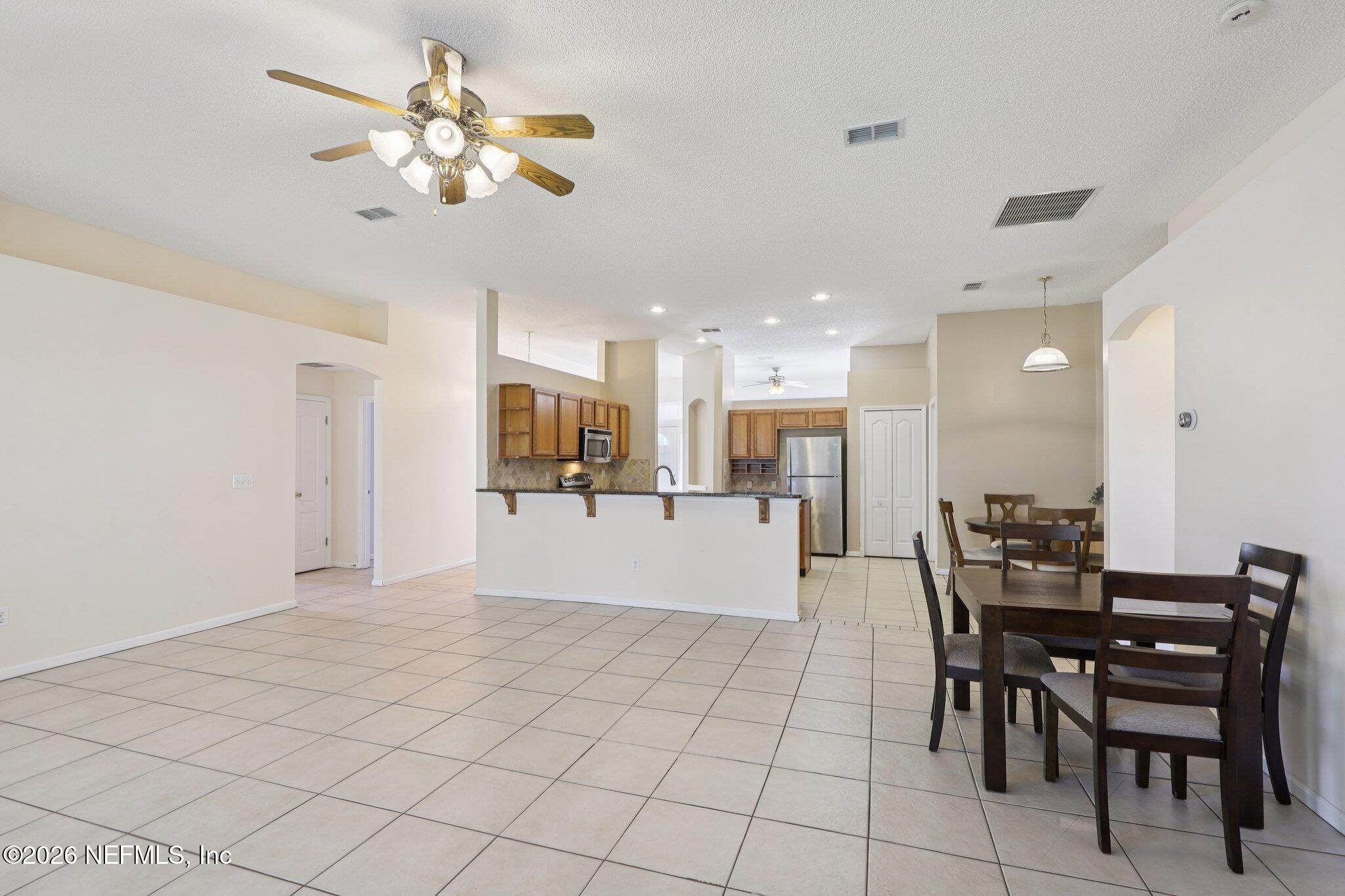 10333 Sugar Grove Road Jacksonville, FL 32221 - Photo 13 of 40 Family Room
