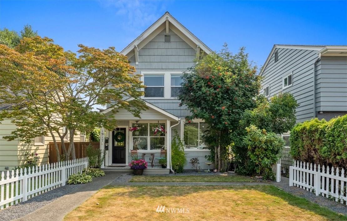 1917 Rucker Avenue Everett, WA 98201 - Photo 1 of 28 Gallery Image 1