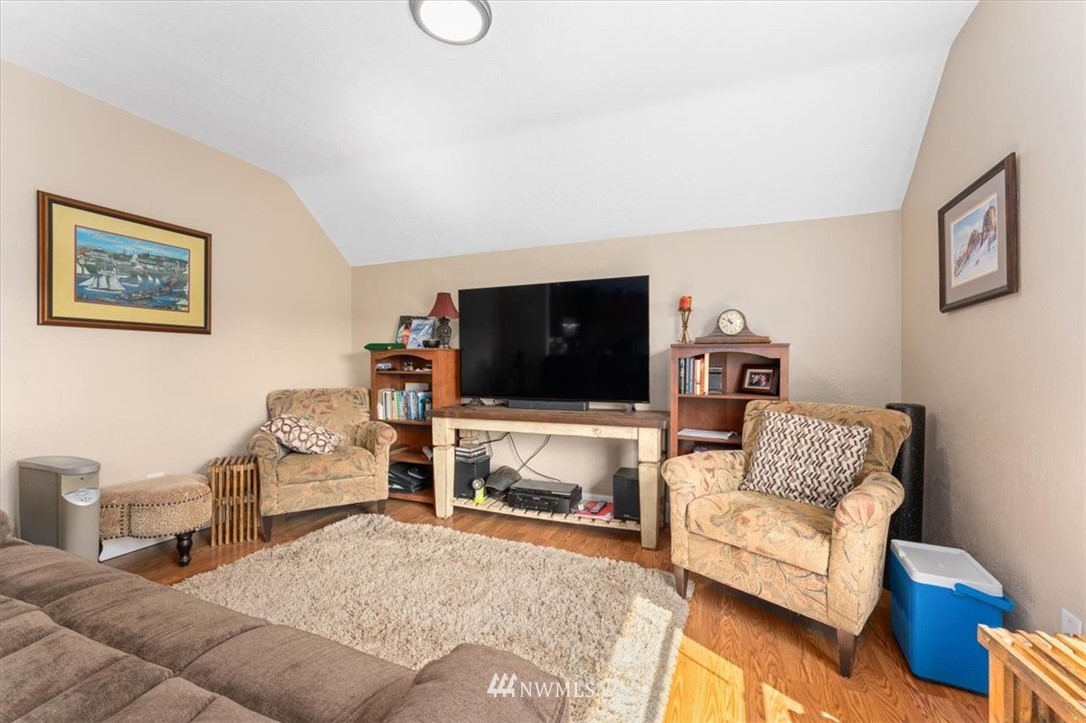 1917 Rucker Avenue Everett, WA 98201 - Photo 18 of 28 Gallery Image 18