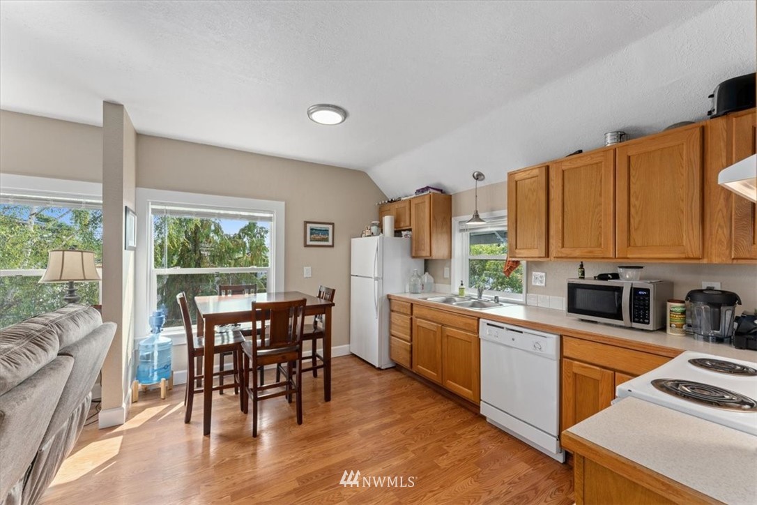 1917 Rucker Avenue Everett, WA 98201 - Photo 21 of 28 Gallery Image 21