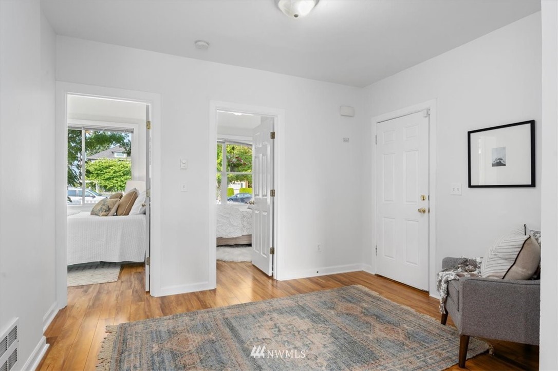 1917 Rucker Avenue Everett, WA 98201 - Photo 9 of 28 Gallery Image 9