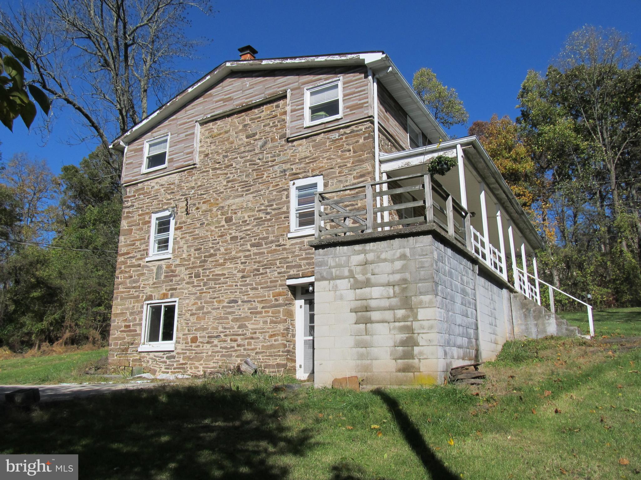 2610 Bullfrog Road Fairfield, PA 17320 - Photo 2 of 33