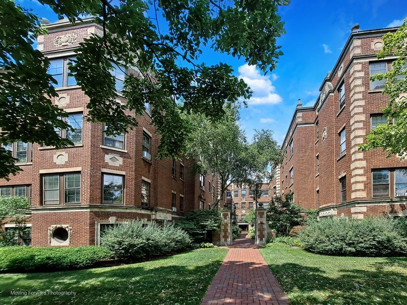 400 Ridge Avenue, Unit 162 Evanston, IL 60202 - Photo 3 of 25 Gallery Image 3