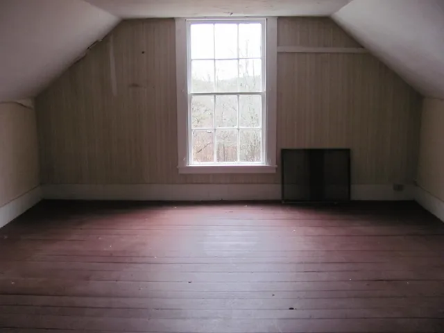 $159,900 | 20 Front Street, Sumner, ME 04292