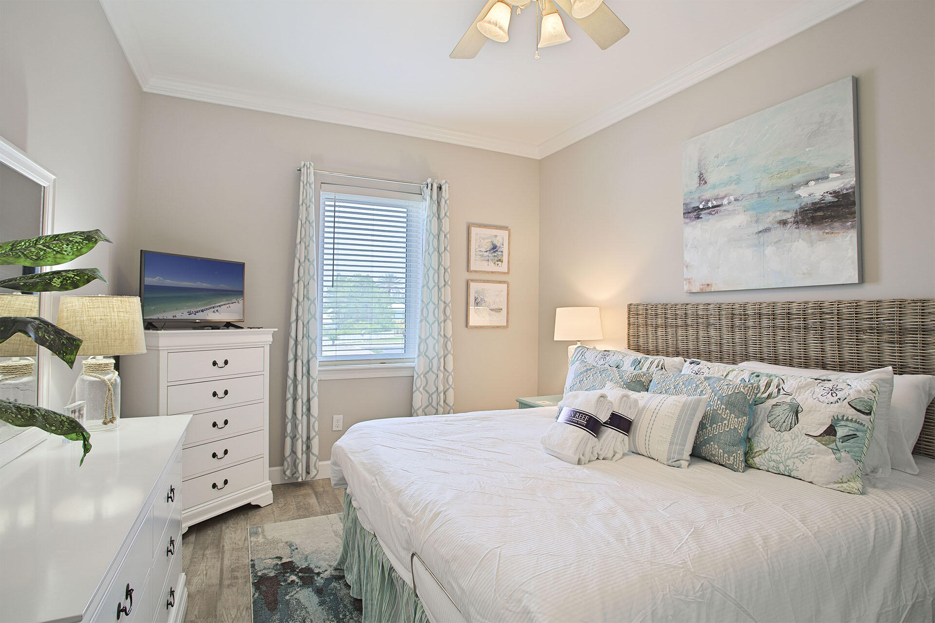 231 Somerset Bridge Road, Unit 2209 Santa Rosa Beach, FL 32459 - Photo 9 of 15 21-Seagrove-Highlands-2209-Master-Bed