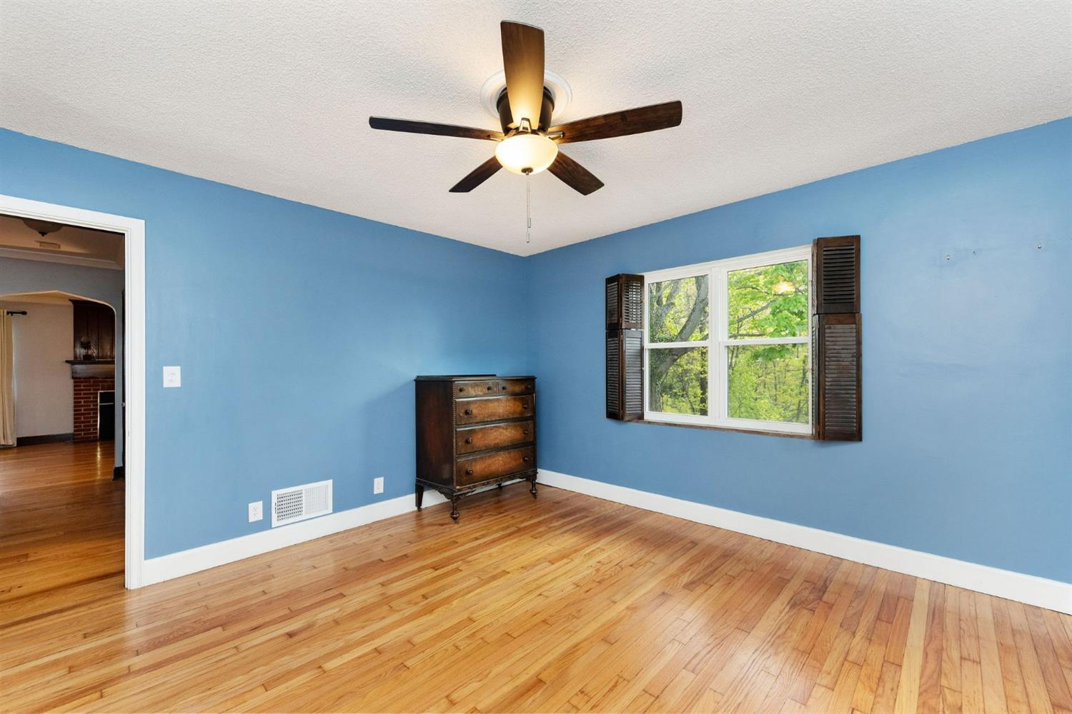 4535 Blue Rock Road Cincinnati, OH 45247 - Photo 21 of 33 Gallery Image 21