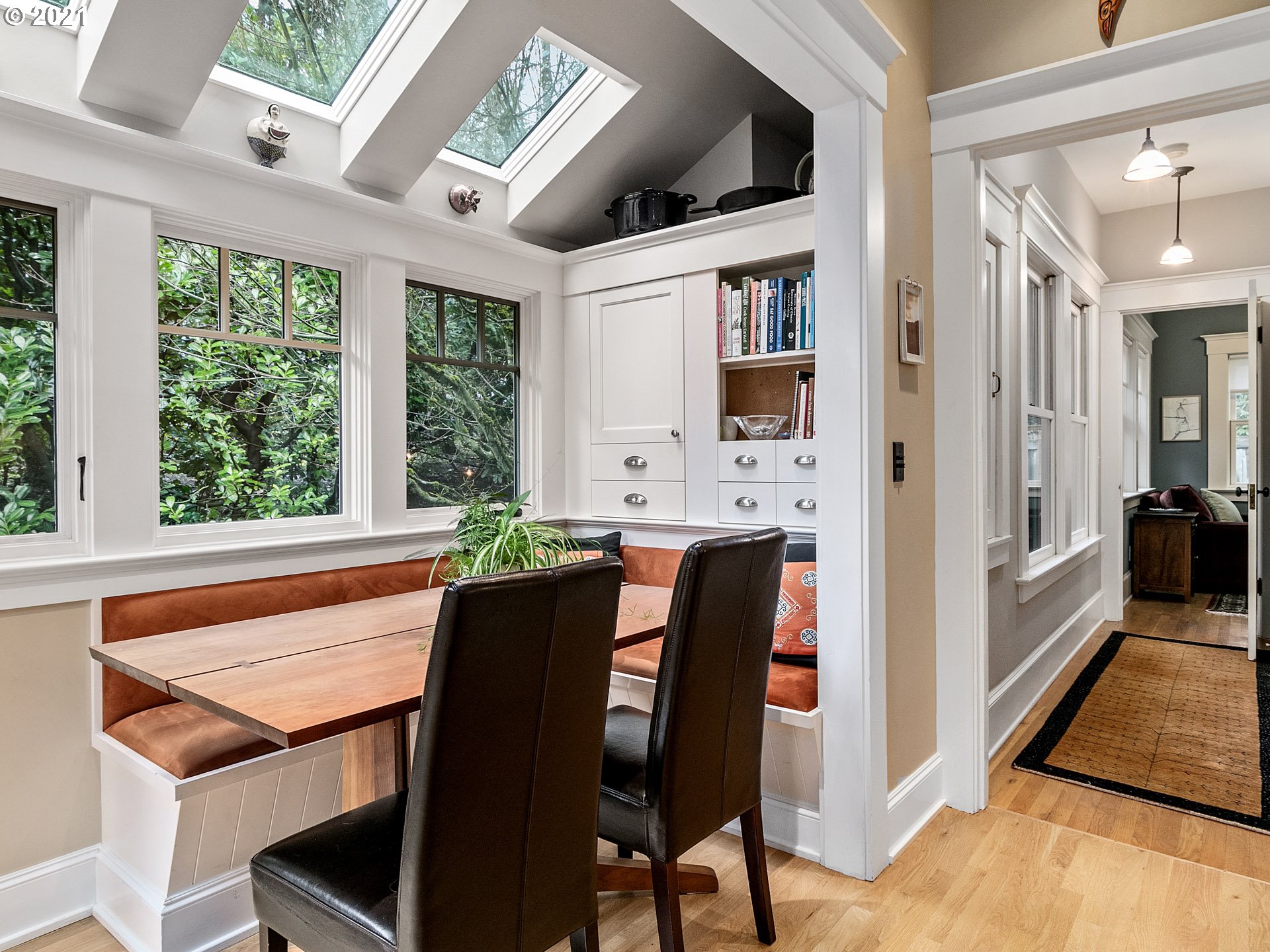 2706 Southwest Homar Avenue Portland, OR 97201 - Photo 15 of 32