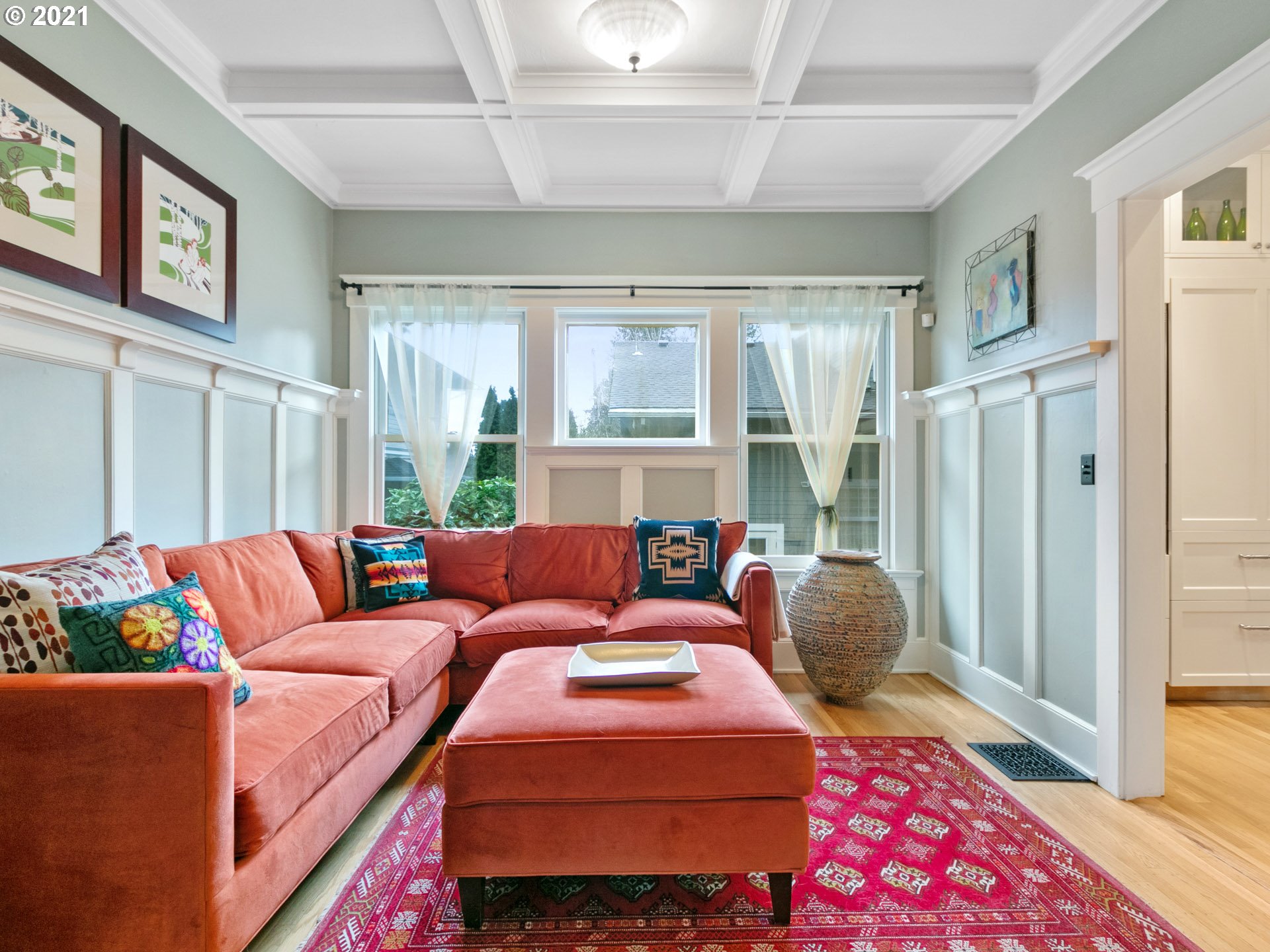 2706 Southwest Homar Avenue Portland, OR 97201 - Photo 10 of 32