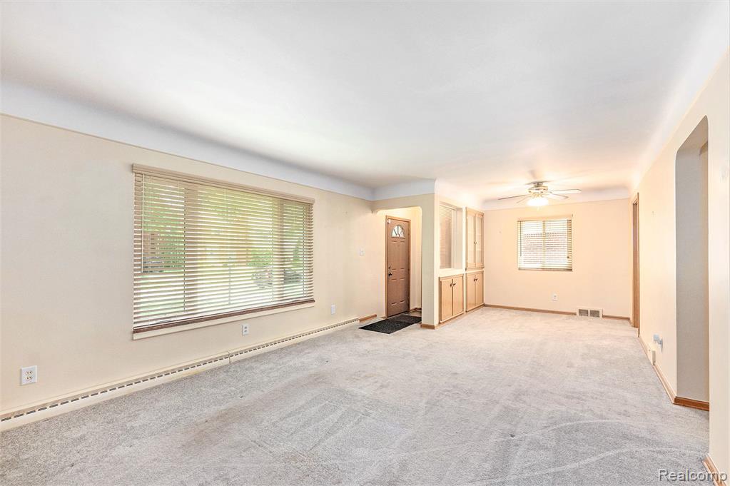 1863 Prestwick Road Grosse Pointe, MI 48236 - Photo 3 of 29
