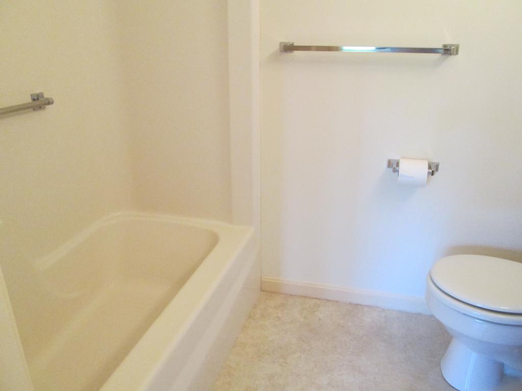 332 Parkside Road, Unit 17 New London, NH 03257 - Photo 11 of 15
