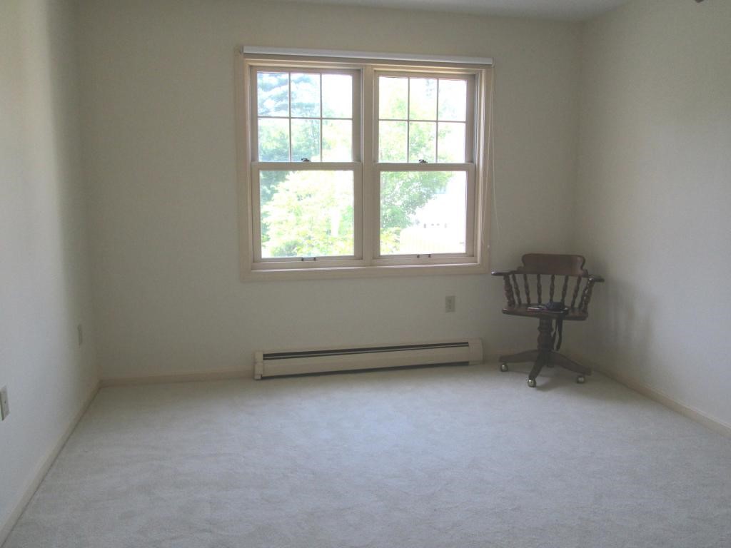 332 Parkside Road, Unit 17 New London, NH 03257 - Photo 10 of 15