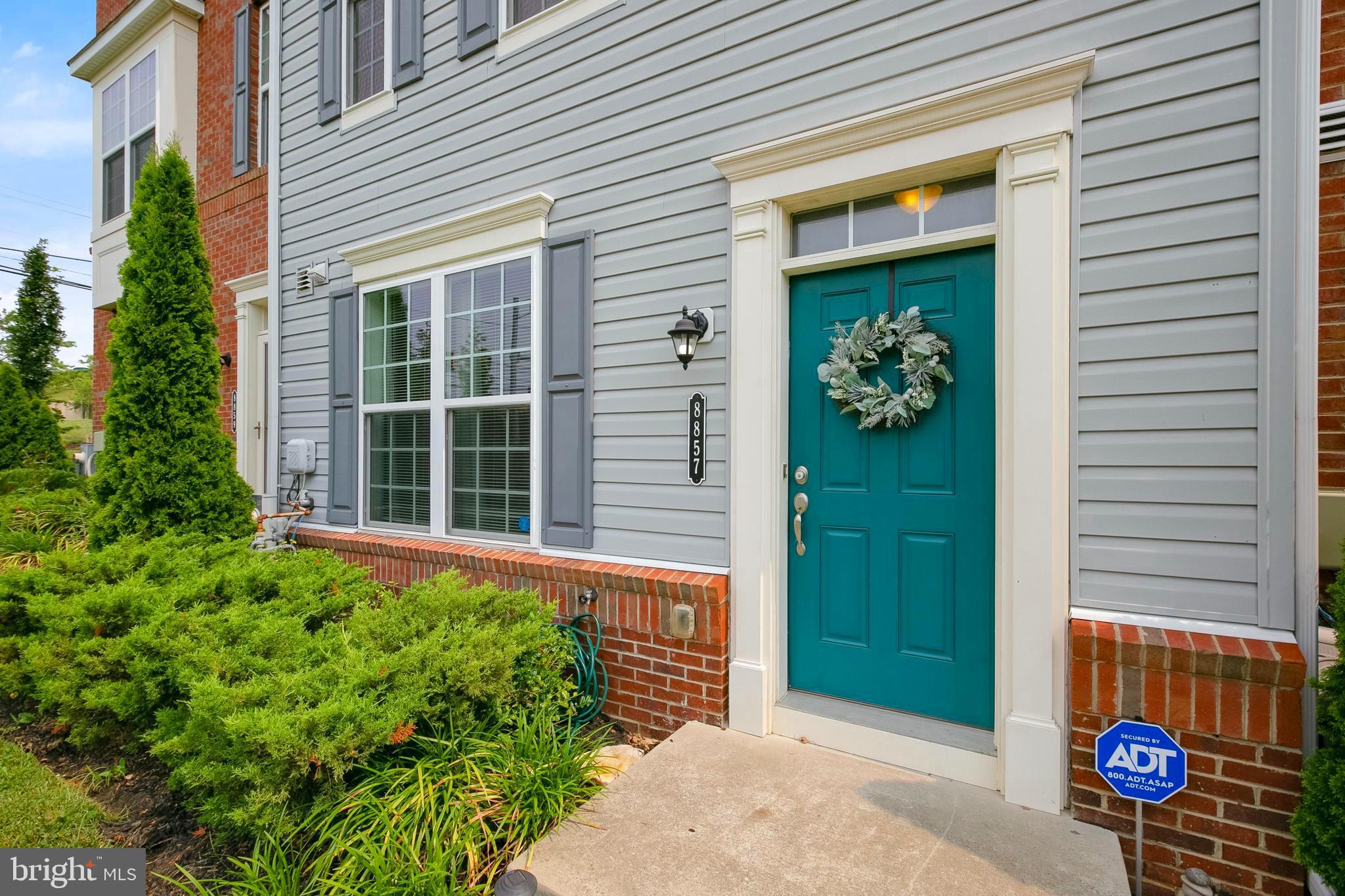 8857 Delegge Road Baltimore, MD 21237 - Photo 4 of 41 Step-in to a Delightful Treat...