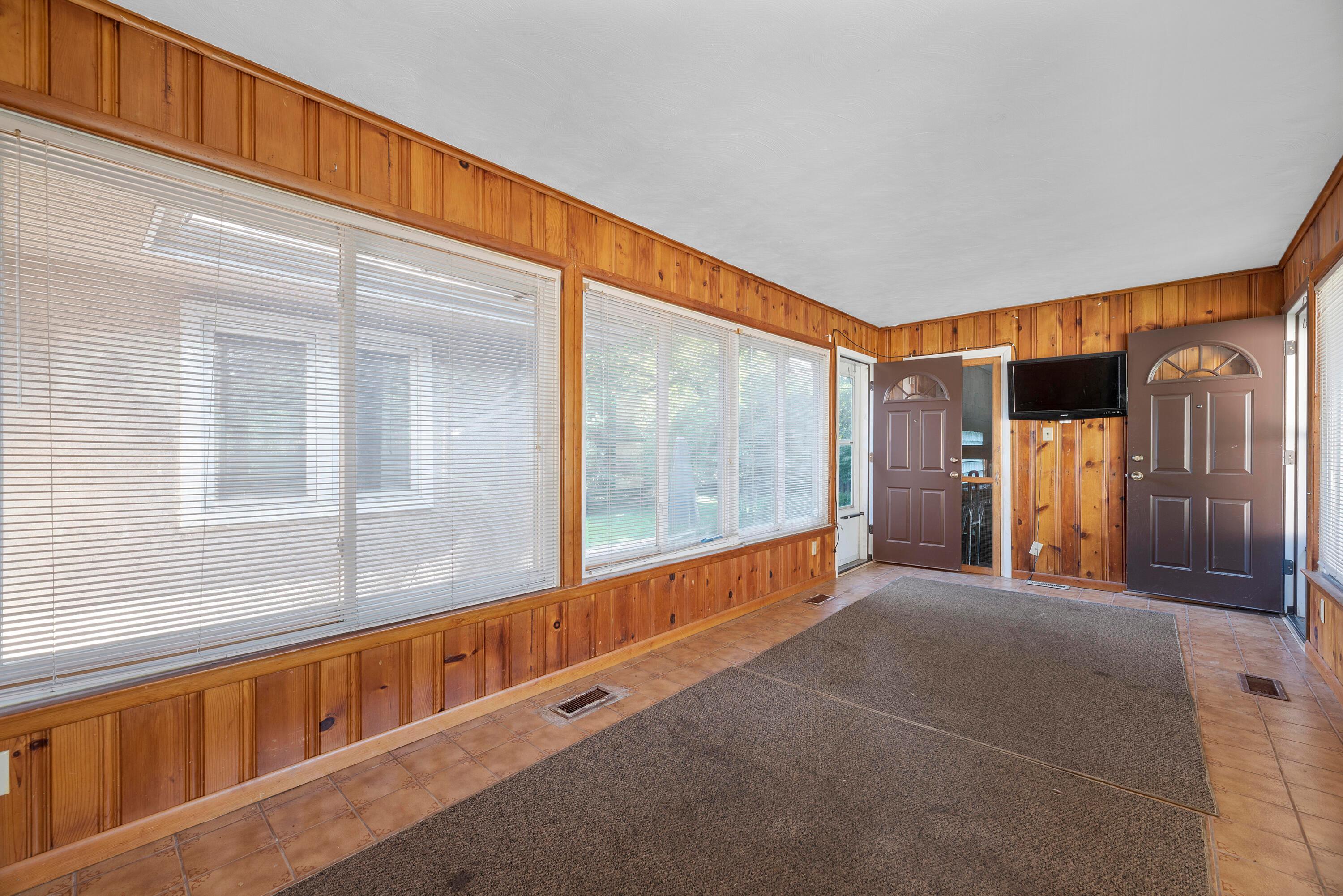 222 South Harding Road Columbus, OH 43209 - Photo 43 of 55 MAR_0144